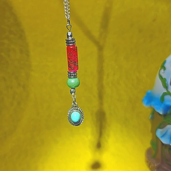 Dangle Necklace - Picture 1 of 2